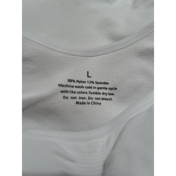 White Compression Top With Built-In Bra, Tank Top Size Large Women's - Picture 3 of 4